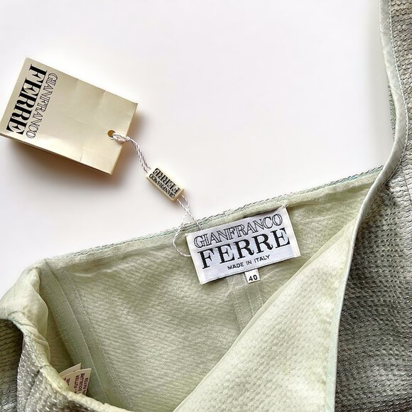 Gianfranco Ferre Seafoam Green Silk Top size 40 Vintage from early 1990s - Picture 4 of 8
